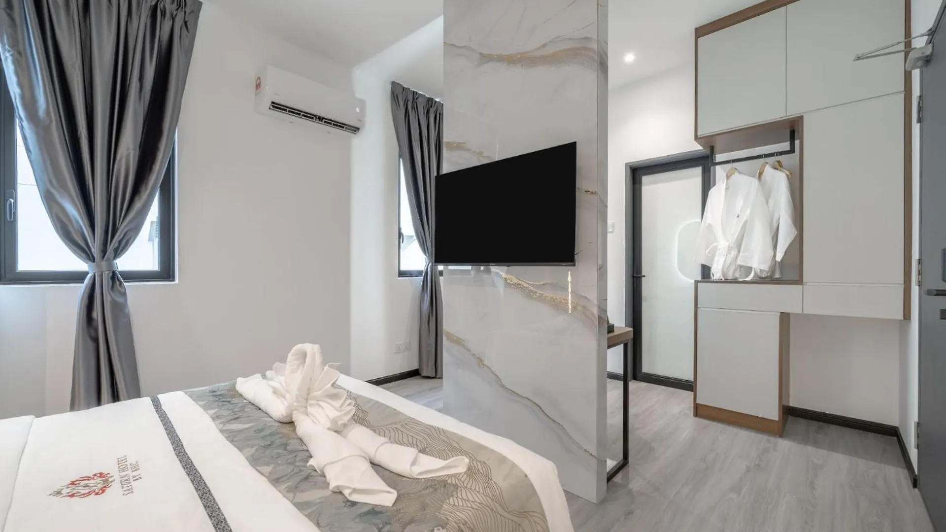 Saturn Hotel George Town